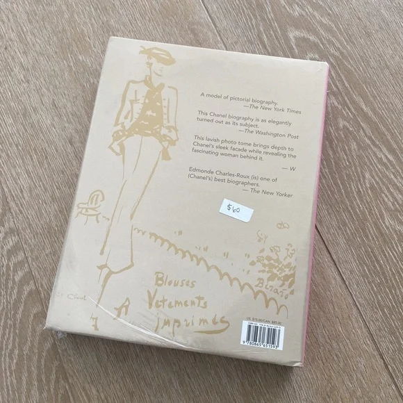 Chanel coffee table book! New - Picture 4 of 5